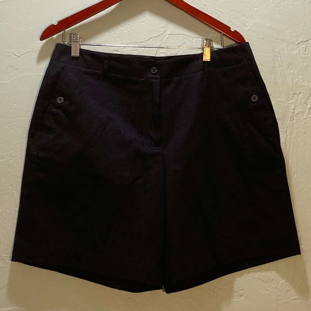 Villager
Liz Claiborne company
14 BLACK shorts